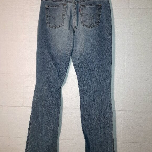 Levi's 515 Boot Cut Women's Size 8M Medium Wash Western Cotton Stretch Jeans - Picture 5 of 8